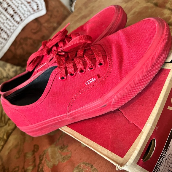 Red Vans Authentic - Picture 1 of 4